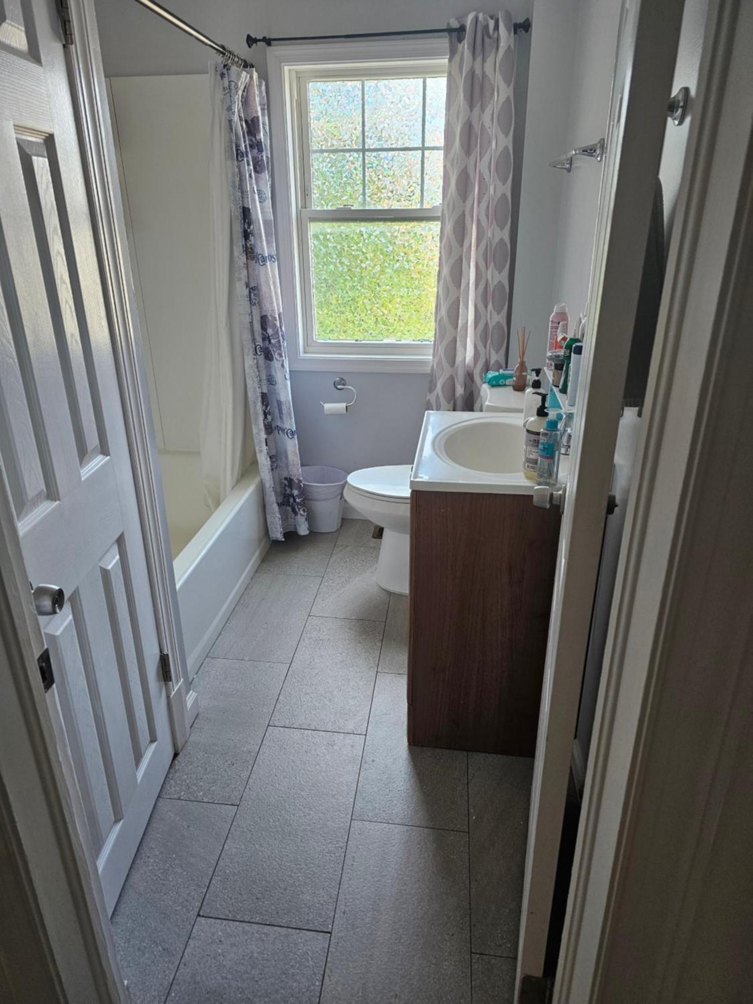 Small Cozy Room, Shared Bathroom Балтимор Екстериор снимка